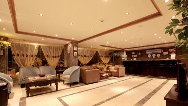 Al Baron Palace Khobar Aparthotel Nadinah Екстериор снимка
